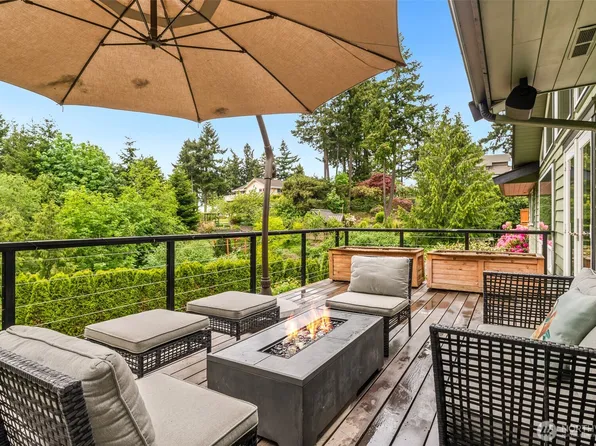 9406 60th Avenue W, Mukilteo, WA 98275