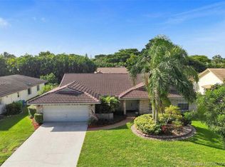 9000 NW 49th Pl, Coral Springs, FL 33067