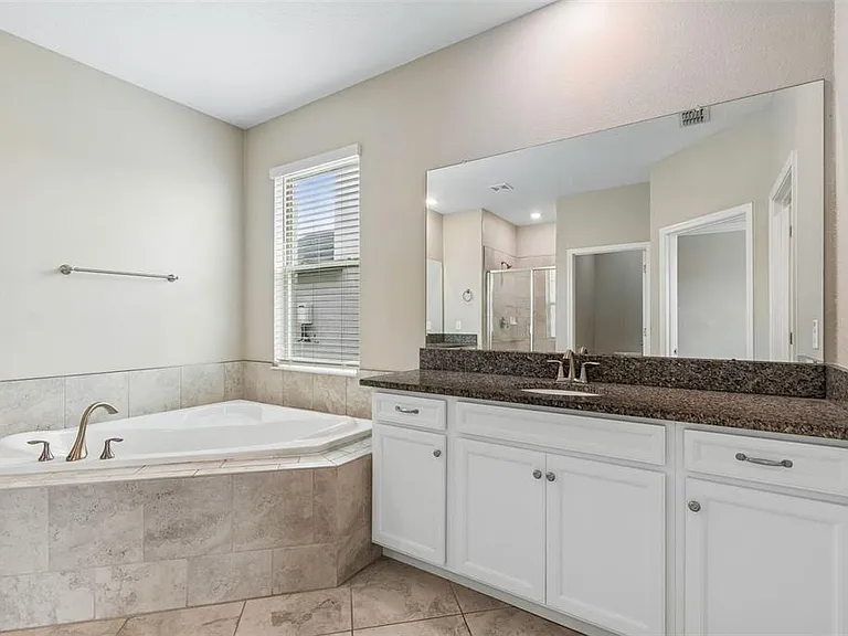 25057 Lambrusco Loop — Photo 28