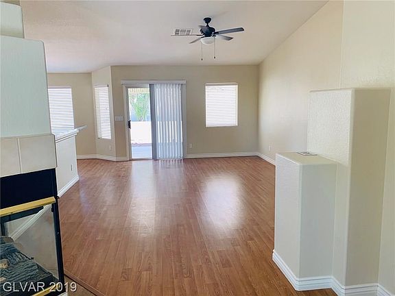 4th image of 1070 Blue Lantern Dr