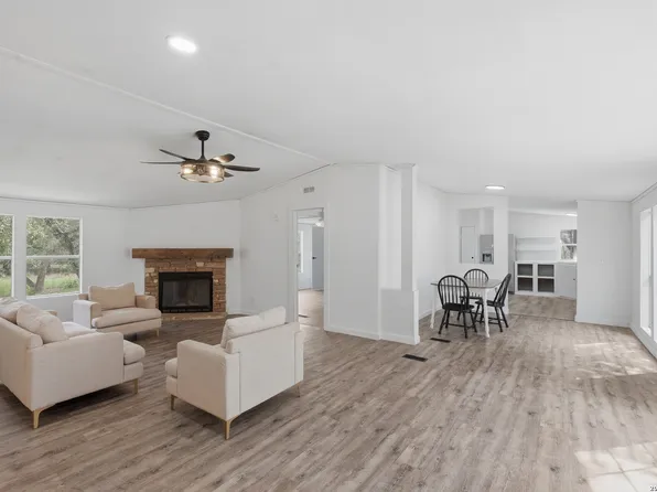 2408 Deer Run Pass, Canyon Lake, TX 78133