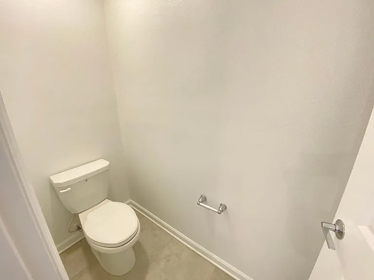 340 Pineywoods St — Photo 19