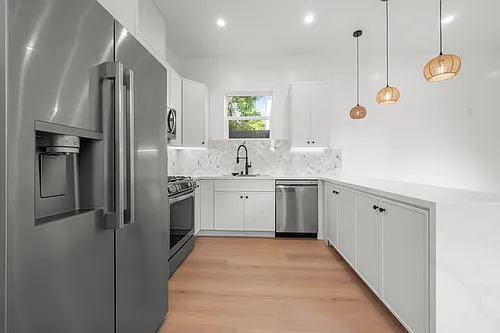 1215 S Point View Photo 1
