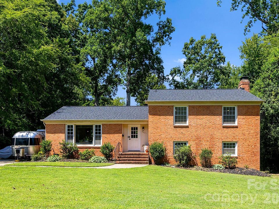 1st image of 4021 Rutherford Dr