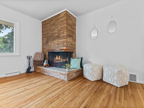 4th image of 8106 Vincent Ave S