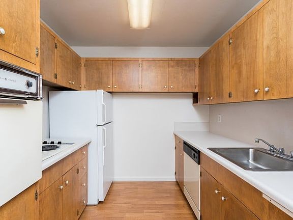 3rd image of 1950 SW Camelot Ct #1056452