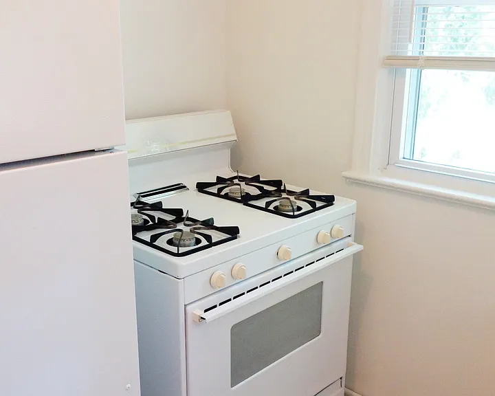 8405 Greenwood Ave — Photo 41