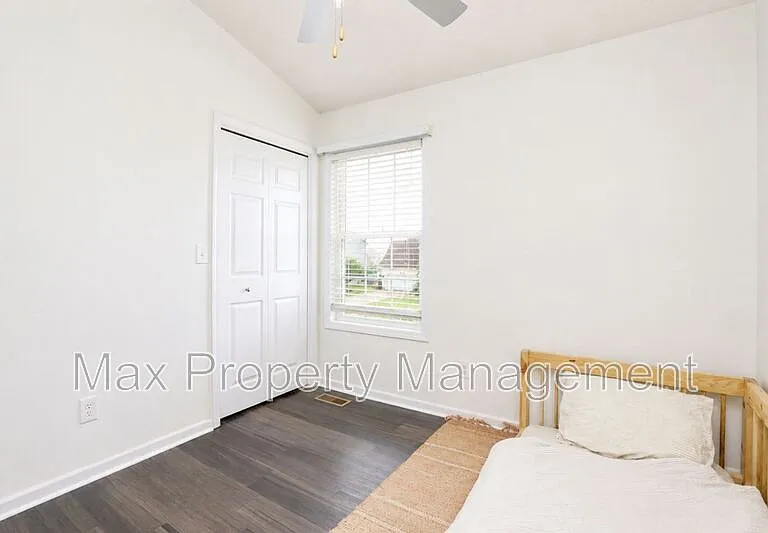 10419 Stonecrest Dr — Photo 18