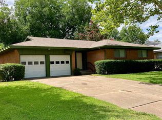 820 Holiday Dr, Sherman, TX 75090