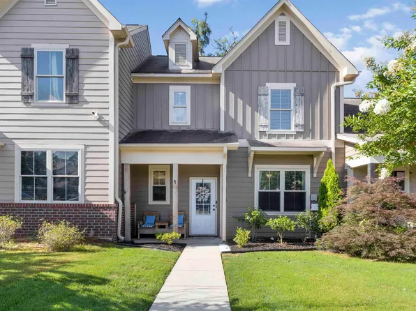 209 The Heights Dr, Calera, AL 35040