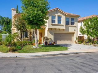 8223 Chamberlain Ln, Reseda, CA 91335