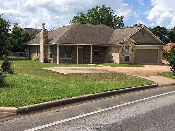 2nd image of 901 Holleman Dr