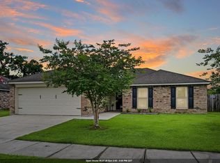 950 Huey Andrew Ave, Gonzales, LA 70737