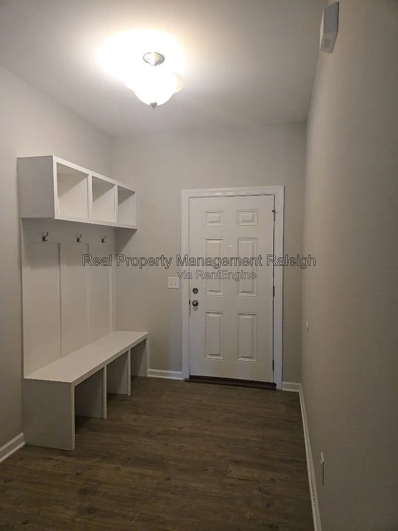 2 bed, 2.5 bath, 1500 sqft, $1,650 — Photo 2