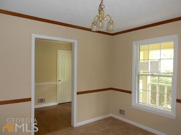 5th image of 1424 Hillside Pl SE