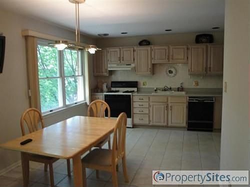 5th image of 5341 Lunt Ave
