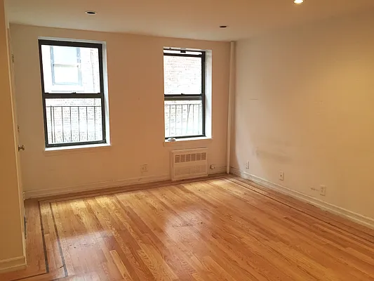 Rented by Waverly Realty Associates | media 14