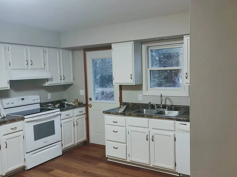 3612 Lana Ln — Photo 2