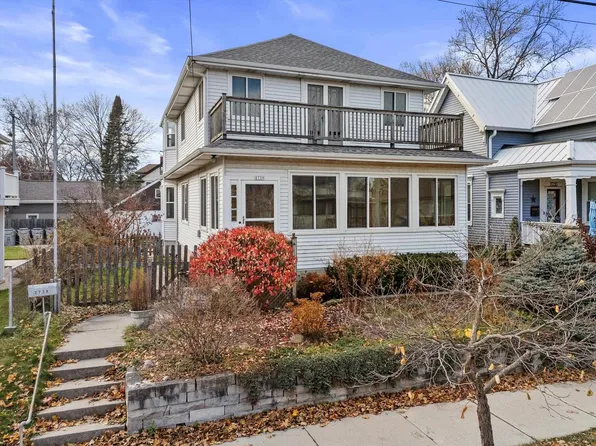 2739 South Shore DRIVE, Milwaukee, WI 53207