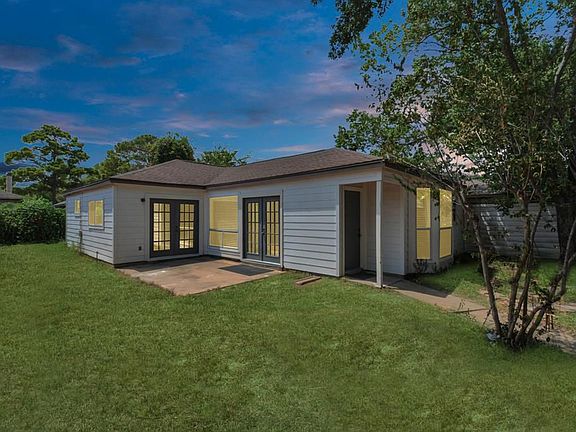 3rd image of 10627 Autumn Meadow Ln