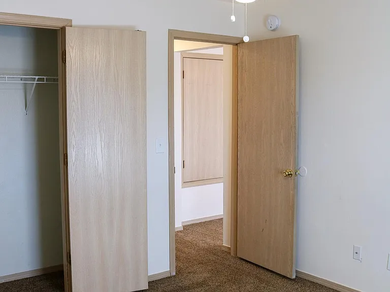 1340 N Oakland Ave #19 — Photo 12