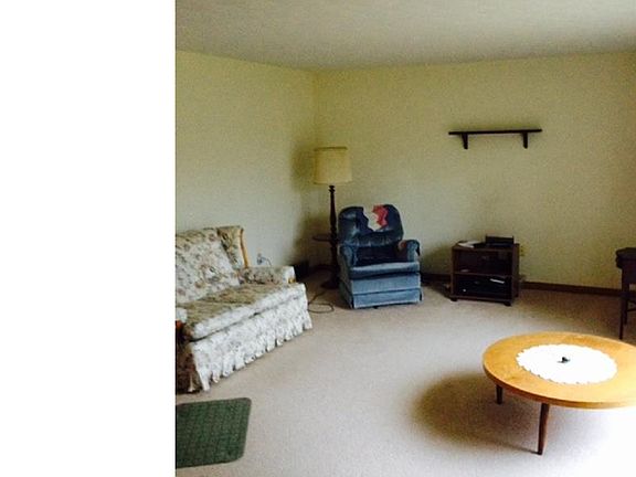 3rd image of 216 Kountz Dr