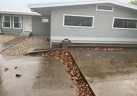 1st image of 13647 Lakeshore Dr