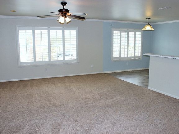 3rd image of 347 Stone Hill Dr APT 4