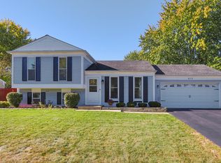815 Tanglewood Dr, Algonquin, IL