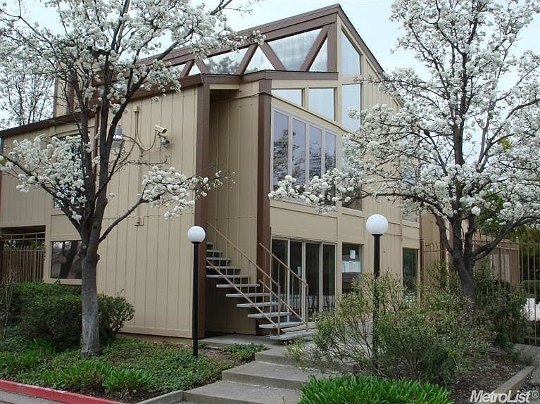 1st image of 5138 Greenberry Dr