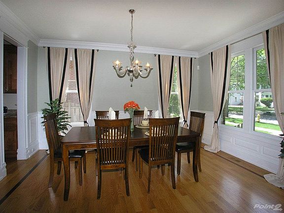 004_Dining Room