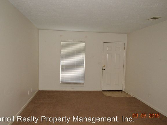 4th image of 2001 W 10th St APT E