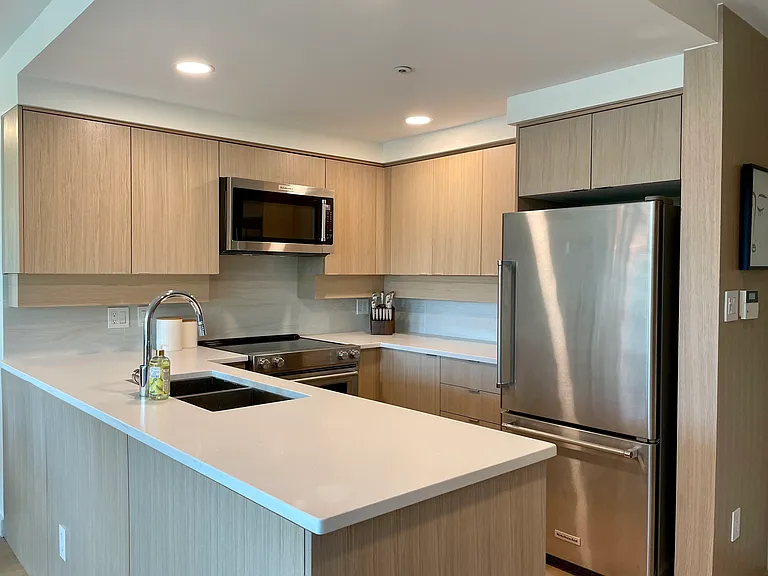 1009 Expo Blvd — Photo 8