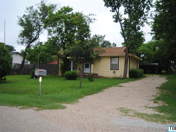 3rd image of 1302 W Mesquite St