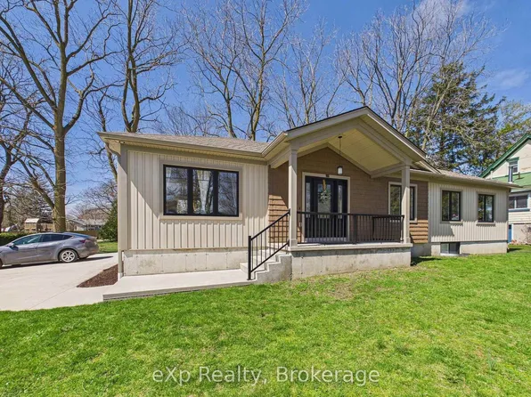 966 Charles St #B, Kincardine, ON N2Z 2C3