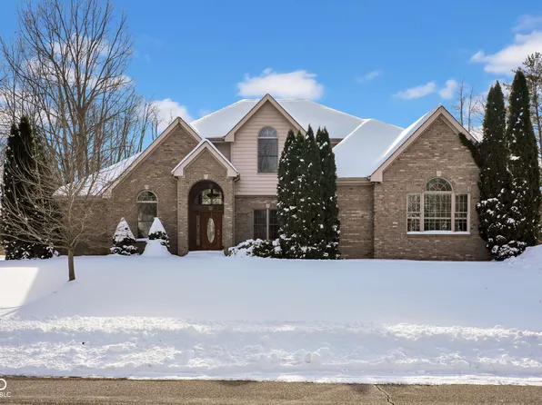 5173 Northwood Dr, Columbus, IN 47201