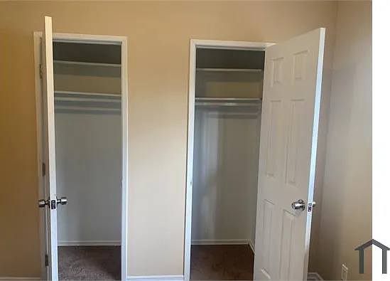 2121 W Court St #4 — Photo 11