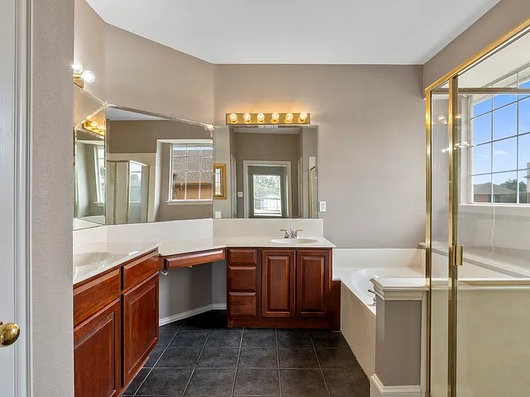 3212 Cantura Dr — Photo 13