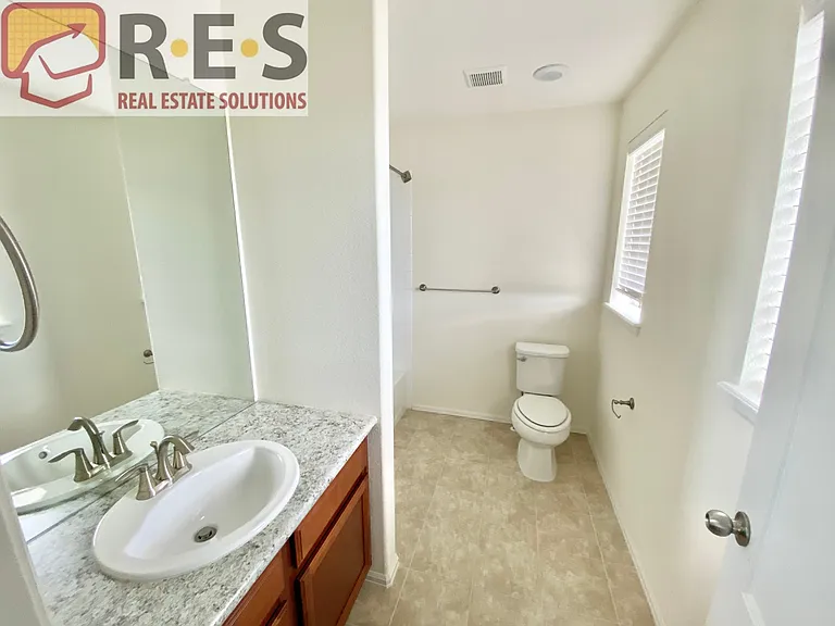 8811 Concolor Ln — Photo 10