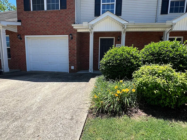3715 Red Willow Ct — Photo 2