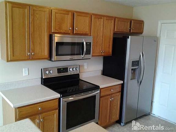 4th image of 3134 Donard Ct