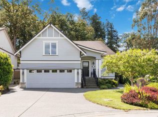 783 Rogers Way, Saanich, BC V8X 5L1