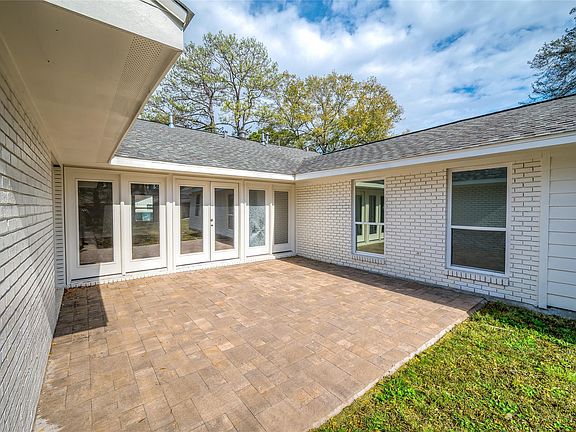 2nd image of 7727 Fairdale Ln