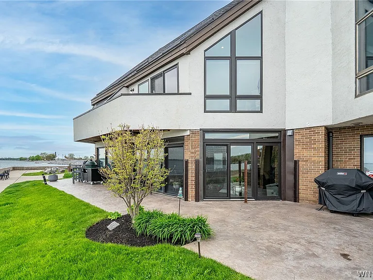 36 Harbour Pointe Cmn — Photo 25