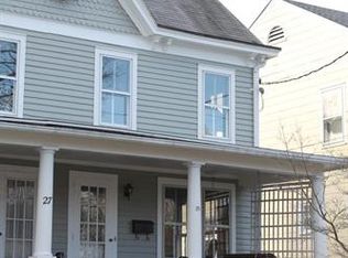 25 Lafayette St, Hopewell, NJ 08525