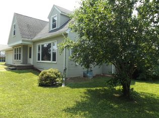 8066 County Road D, Kaukauna, WI 54130