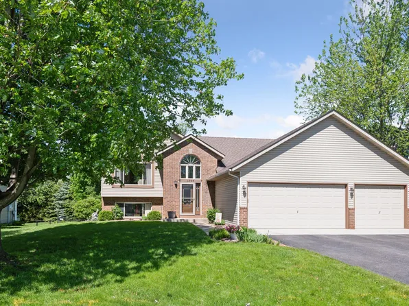 1938 Ormond Dr, Shakopee, MN 55379