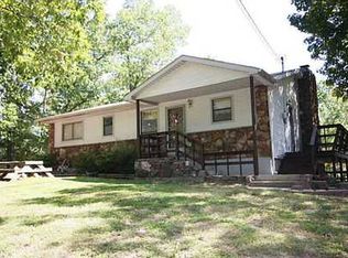 8358 Spruce Dr, Rogers, AR 72756