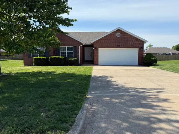 104 E Comanche Court, Strafford, MO 65757