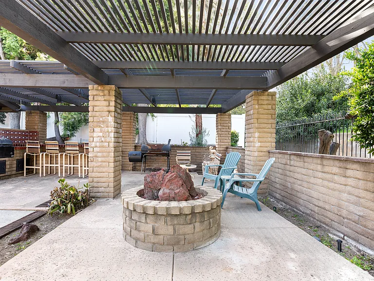 1557 E Puente St — Photo 28